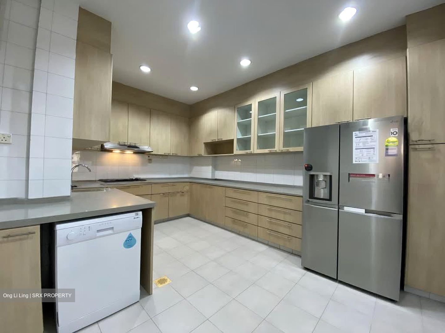 Leonie Condotel (D9), Condominium #541890411